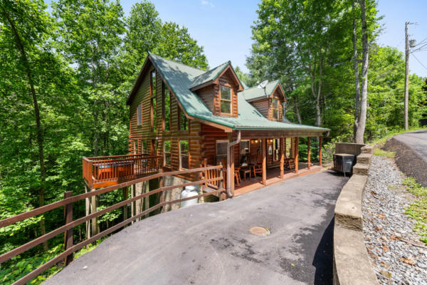 1823 BEACH FRONT DR, SEVIERVILLE, TN 37876 - Image 1